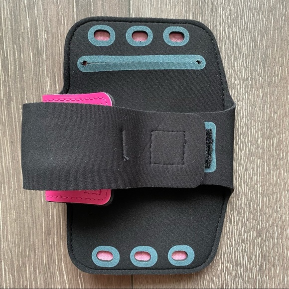 πArm band for phone running case π - Picture 2 of 10